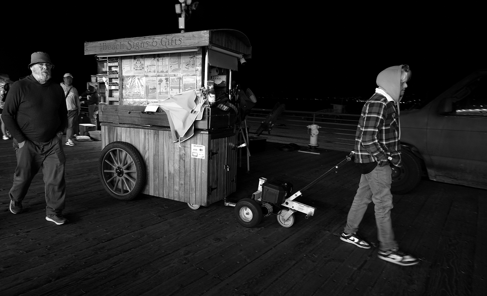 _DSC0436 PS Crop BW 1600px .jpg