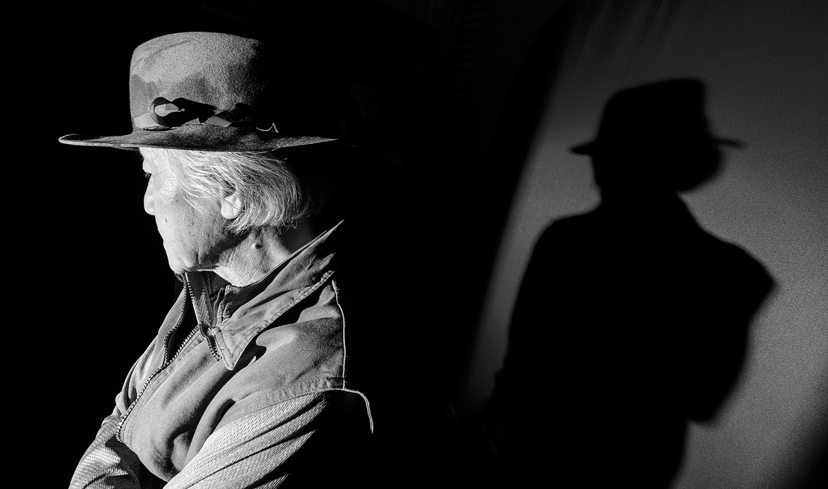 paramount light 3.jpg